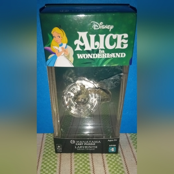 NIB - Limited Addition& Alice in wonderland Fidget - Picture 2 of 2